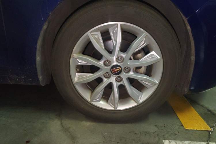 Used Hongqi H5 2019 30TD Dynamic Edition Right Front Wheel Hub