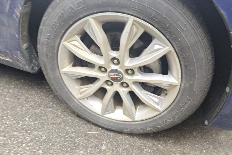 Used Hongqi H5 2019 30TD Dynamic Edition Right Front Wheel Hub