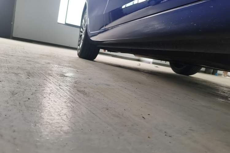 Used Hongqi H5 2019 30TD Smart Connect Dynamic Edition Right Side Sill