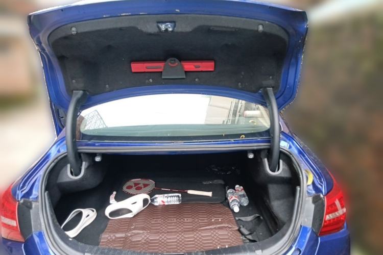 Used Hongqi H5 2019 30TD Dynamic Edition Trunk