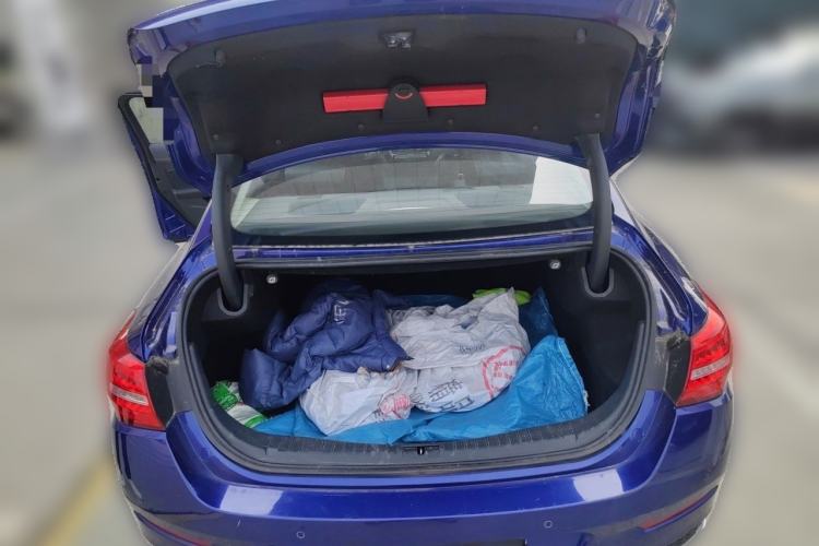 Used Hongqi H5 2019 30TD Smart Connect Dynamic Edition Trunk