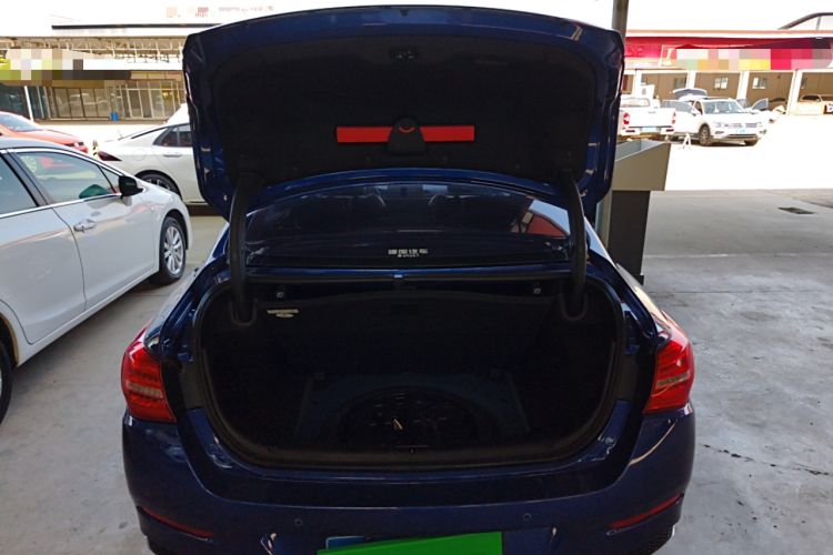 Used Hongqi H5 2019 30TD Dynamic Edition Trunk