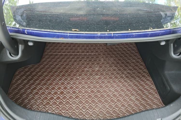 Used Hongqi H5 2019 30TD Dynamic Edition Trunk