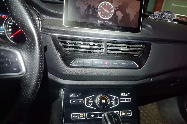 Used Hongqi H5 2019 30TD Dynamic Edition Audio And AC Panel