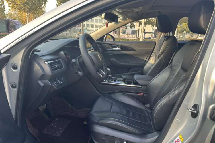 Used Hongqi H5 2019 30TD Smart Connect Dynamic Edition Interior 3