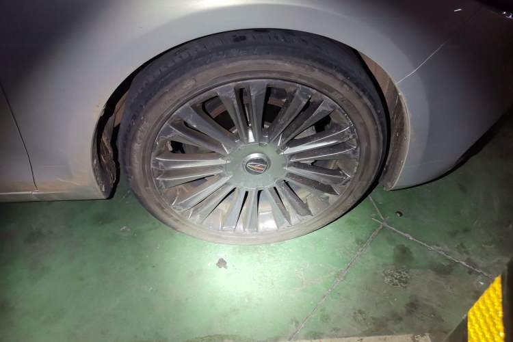 Used Hongqi H5 2019 30TD Dynamic Edition Right Front Wheel Hub