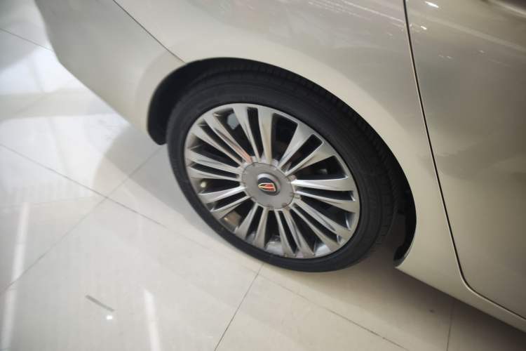 Used Hongqi H5 2019 30TD Smart Connect Dynamic Edition Right Rear Wheel Hub