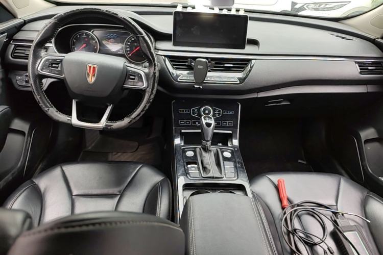 Used Hongqi H5 2019 30TD Dynamic Edition Center Console