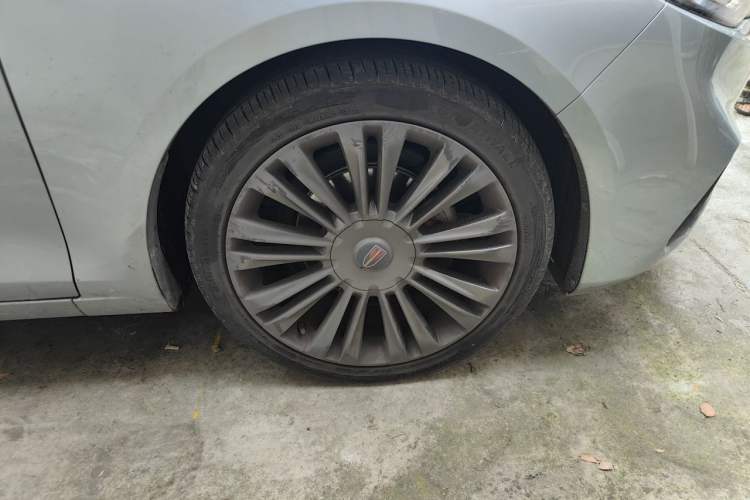 Used Hongqi H5 2019 30TD Smart Connect Dynamic Edition Right Front Wheel Hub