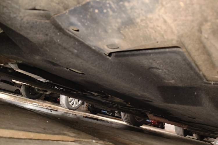 Used Hongqi H5 2019 30TD Dynamic Edition Chassis Front Left