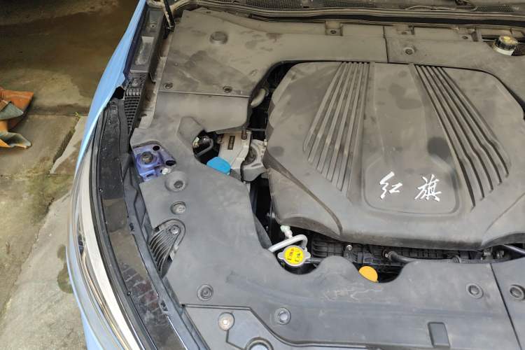 Used Hongqi H5 2019 30TD Dynamic Edition Engine Bay Right