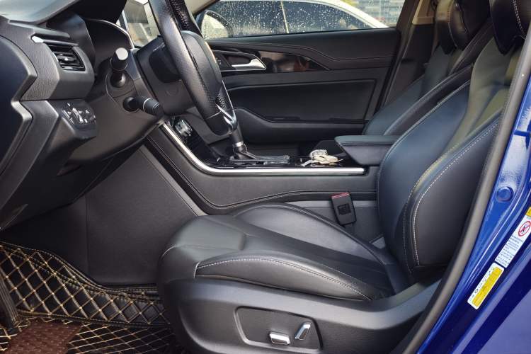 Used Hongqi H5 2019 30TD Smart Connect Dynamic Edition Left Front Seat