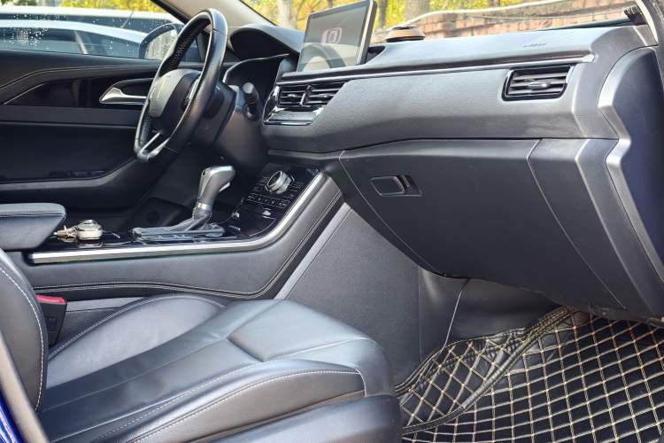 Used Hongqi H5 2019 30TD Smart Connect Dynamic Edition Right Front Seat