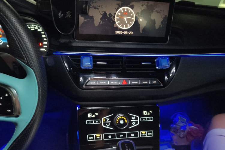 Used Hongqi H5 2019 30TD Dynamic Edition Audio And AC Panel