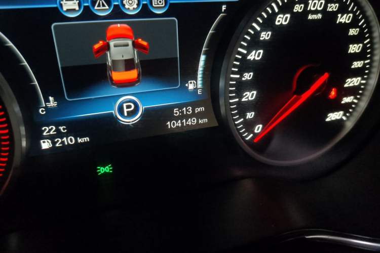 Used Hongqi H5 2019 30TD Dynamic Edition Odometer Close Up