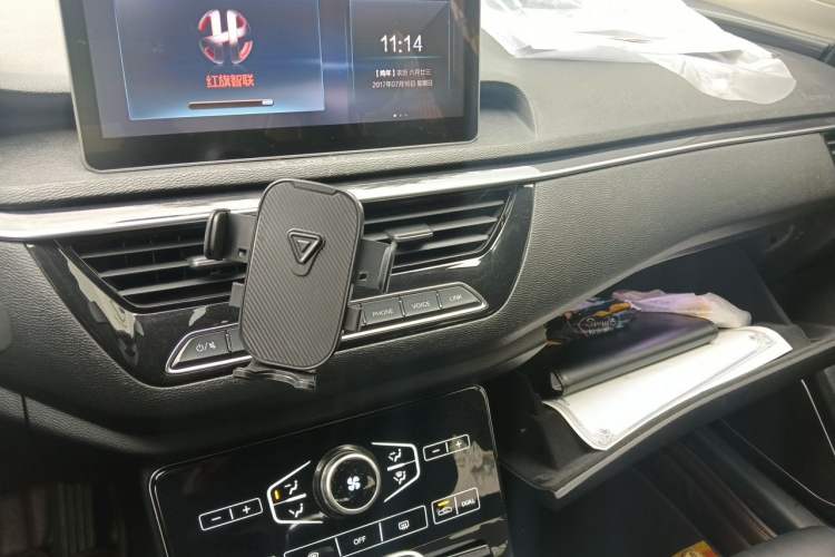 Used Hongqi H5 2019 30TD Smart Connect Dynamic Edition Audio And AC Panel