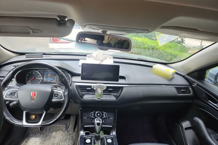 Used Hongqi H5 2019 30TD Smart Connect Dynamic Edition Center Console