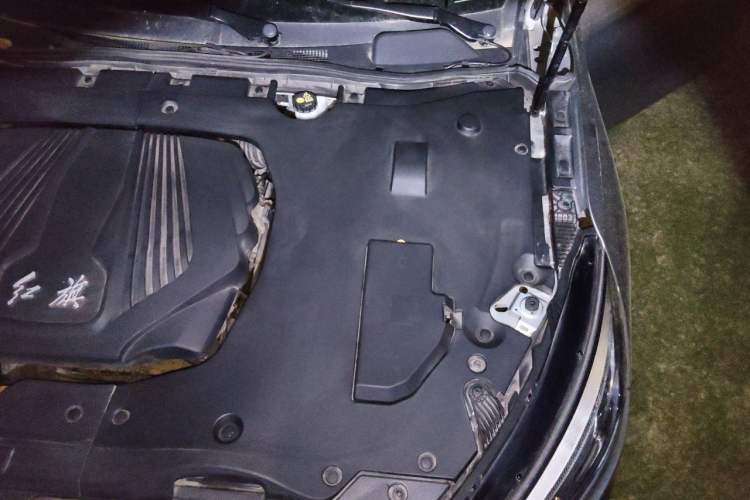 Used Hongqi H5 2019 30TD Smart Connect Dynamic Edition Engine Bay Left