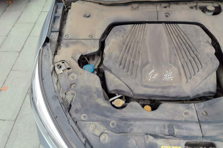 Used Hongqi H5 2019 30TD Dynamic Edition Engine Bay Right