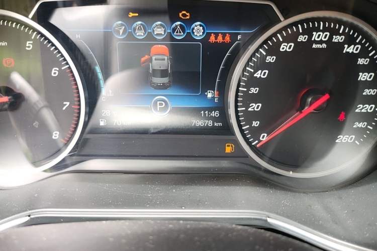 Used Hongqi H5 2019 30TD Smart Connect Dynamic Edition Odometer Close Up