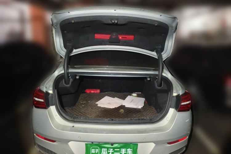 Used Hongqi H5 2019 30TD Dynamic Edition Trunk