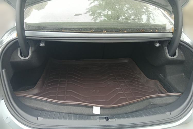 Used Hongqi H5 2019 30TD Smart Connect Dynamic Edition Trunk