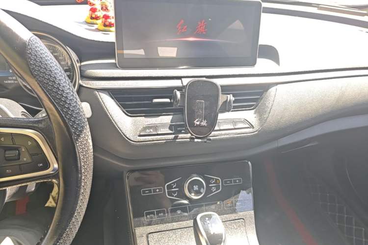 Used Hongqi H5 2019 30TD Dynamic Edition Audio And AC Panel