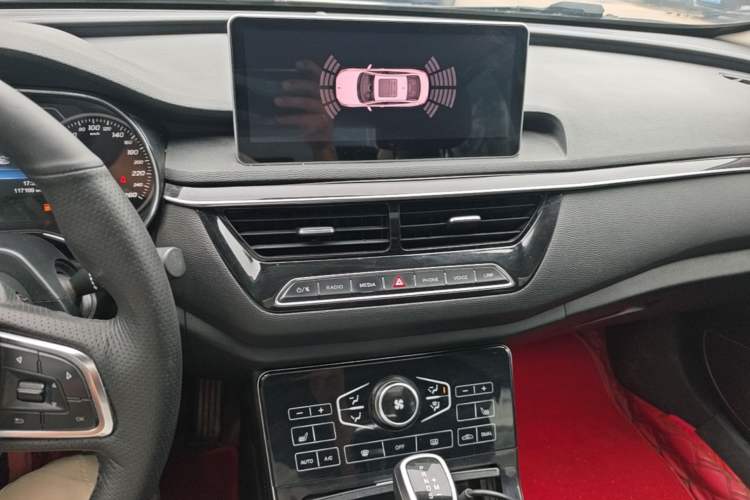 Used Hongqi H5 2019 30TD Smart Connect Dynamic Edition Audio And AC Panel