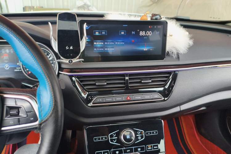 Used Hongqi H5 2019 30TD Dynamic Edition Audio And AC Panel