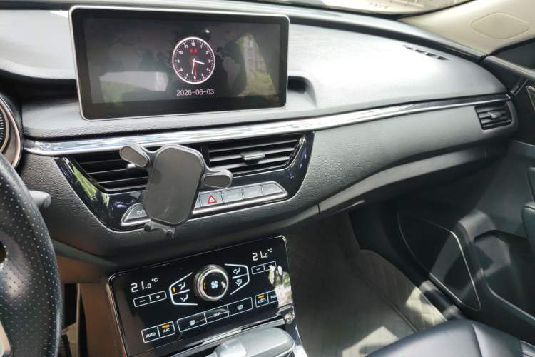 Used Hongqi H5 2019 30TD Dynamic Edition Audio And AC Panel