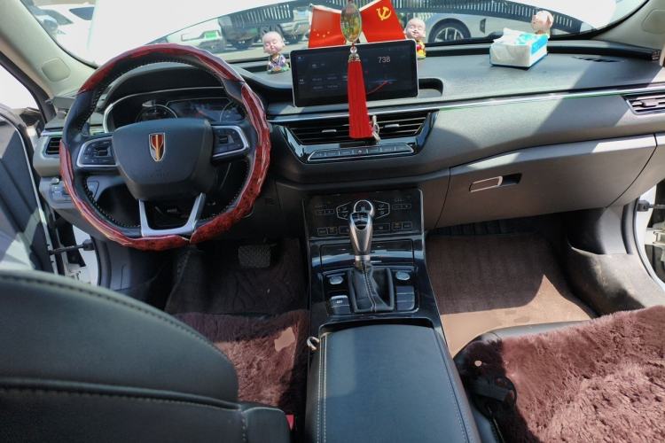 Used Hongqi H5 2019 30TD Dynamic Edition Center Console
