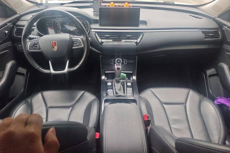 Used Hongqi H5 2019 30TD Dynamic Edition Center Console