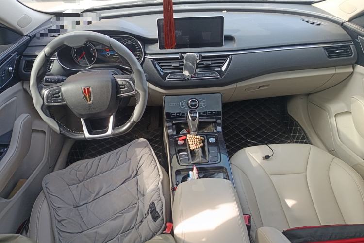 Used Hongqi H5 2019 30TD Dynamic Edition Center Console