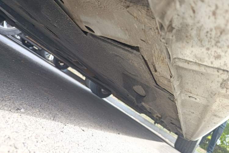 Used Hongqi H5 2019 30TD Dynamic Edition Chassis Front Left