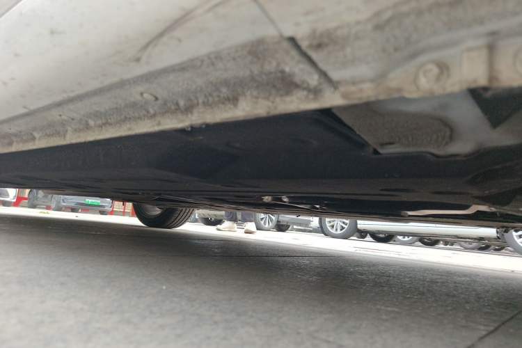 Used Hongqi H5 2019 30TD Smart Connect Dynamic Edition Chassis Front Right