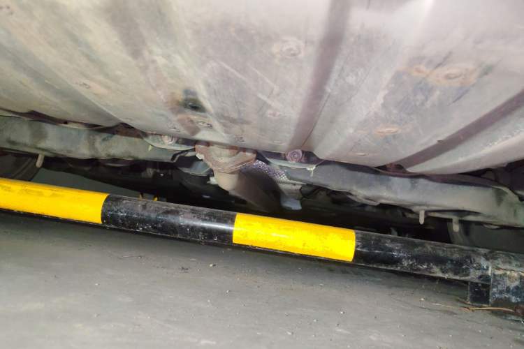 Used Hongqi H5 2019 30TD Smart Connect Dynamic Edition Chassis Rear