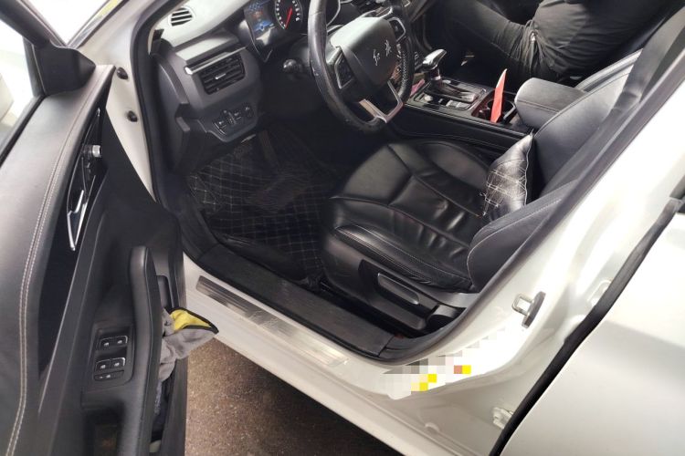 Used Hongqi H5 2019 30TD Dynamic Edition Driver Seat
