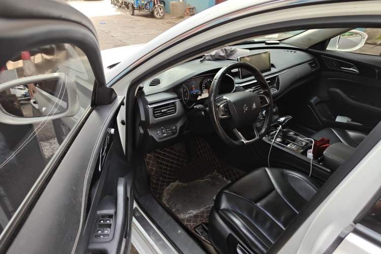 Used Hongqi H5 2019 30TD Dynamic Edition Driver Seat