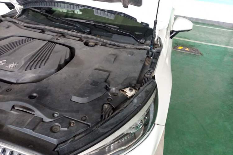 Used Hongqi H5 2019 30TD Dynamic Edition Engine Bay Left