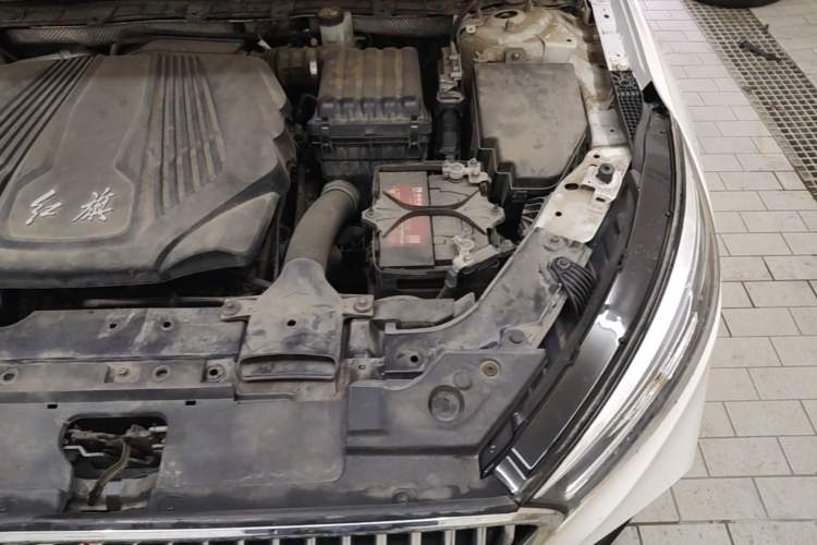 Used Hongqi H5 2019 30TD Smart Connect Dynamic Edition Engine Bay Left