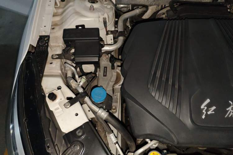 Used Hongqi H5 2019 30TD Smart Connect Dynamic Edition Engine Bay Right