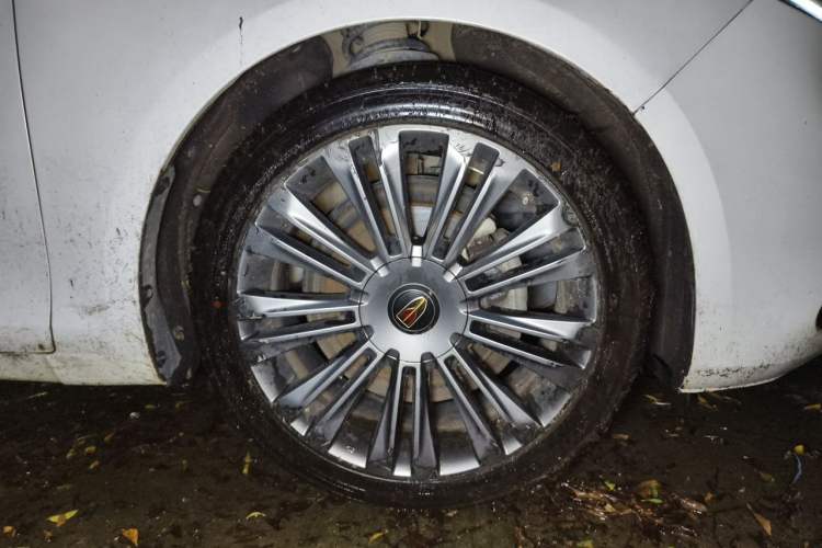 Used Hongqi H5 2019 30TD Dynamic Edition Exterior 1