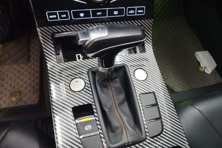 Used Hongqi H5 2019 30TD Smart Connect Dynamic Edition Gear Lever