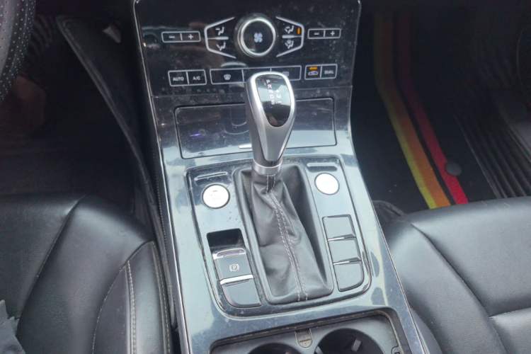 Used Hongqi H5 2019 30TD Dynamic Edition Gear Lever
