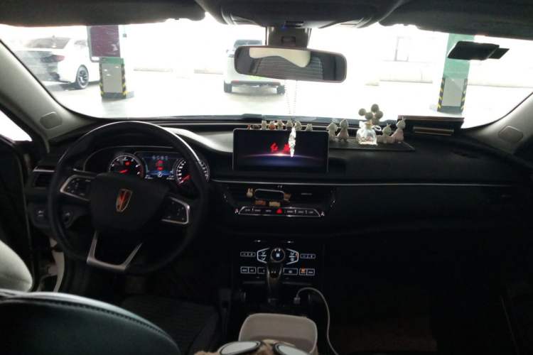 Used Hongqi H5 2019 30TD Dynamic Edition Headliner
