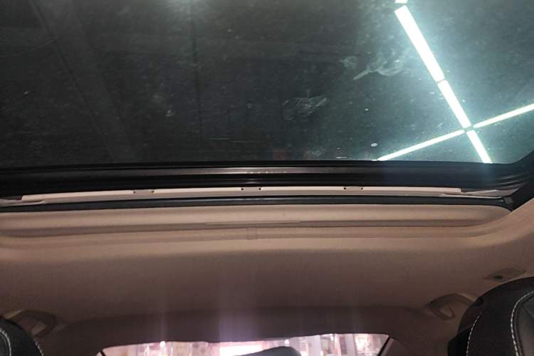 Used Hongqi H5 2019 30TD Dynamic Edition Headliner