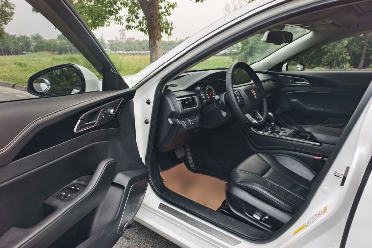 Used Hongqi H5 2019 30TD Smart Connect Dynamic Edition Interior 2