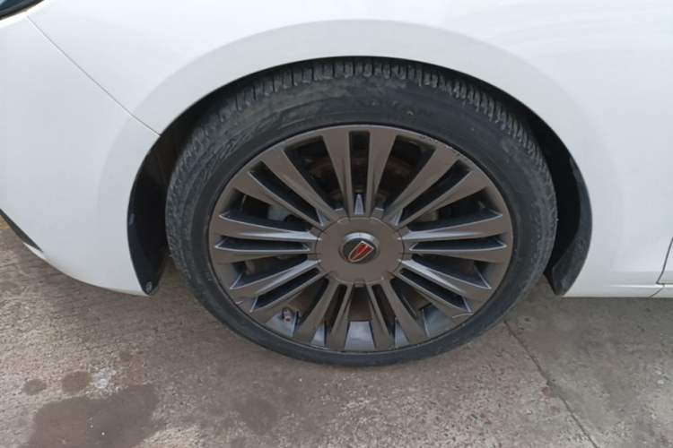 Used Hongqi H5 2019 30TD Smart Connect Dynamic Edition Left Front Wheel Hub