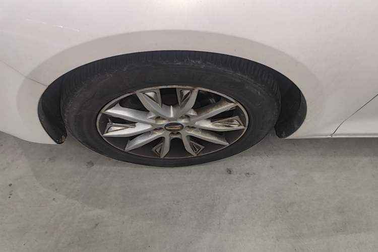 Used Hongqi H5 2019 30TD Dynamic Edition Left Front Wheel Hub