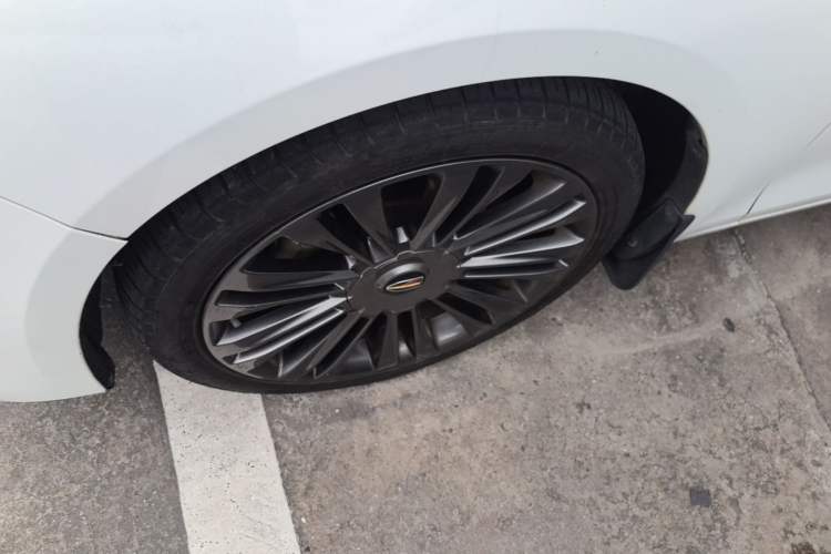 Used Hongqi H5 2019 30TD Dynamic Edition Left Front Wheel Hub